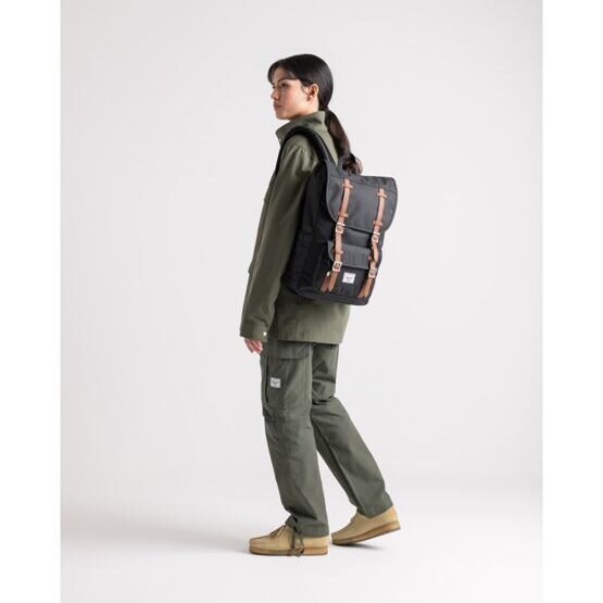 Little America -  Mid Backpack in Schwarz