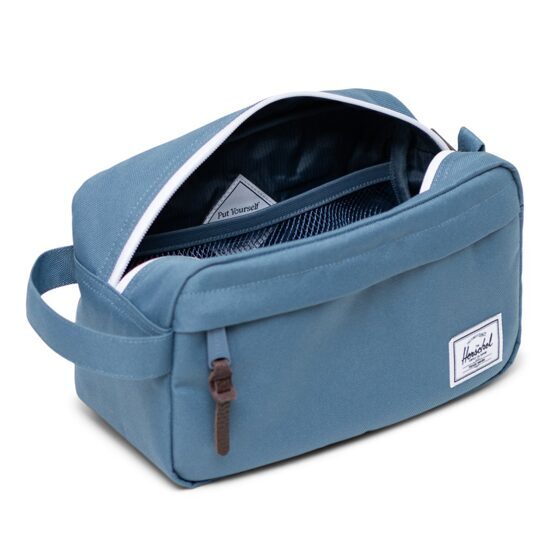 Chapter - Travel Kit in Blau