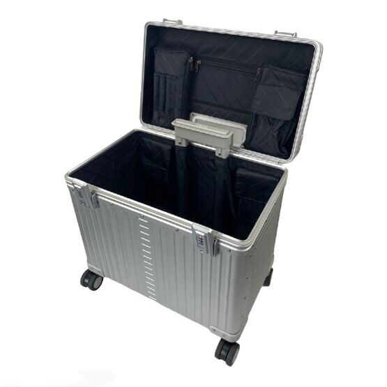 17&quot; 4-Wheel Pilot Case in Platin