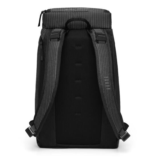 Hugger - Backpack 25L, Reflective Black