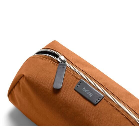 Toiletry Kit Plus Bronze