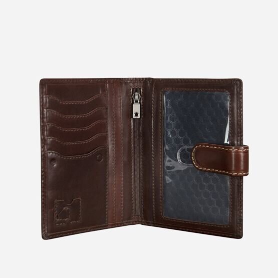 Leather Passport Wallet in Mocha