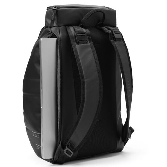 Hugger - Backpack 25L, Black Out