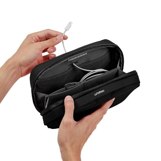 2-in-1 Tech Pouch in Schwarz