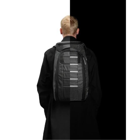 Hugger - Backpack 25L, Reflective Black