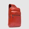 Blue Square - Wandelbarer Sling Bag in Leder Orange 4